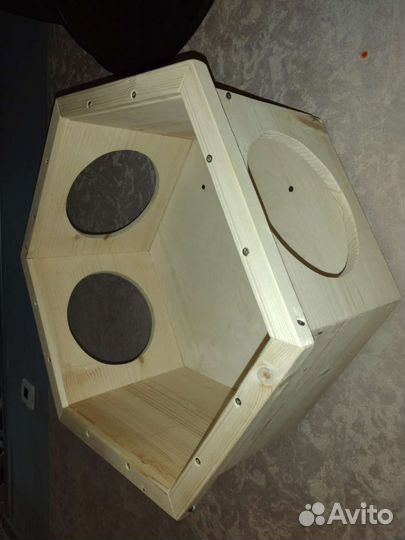 Полка для котов