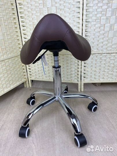 Стул-седло без спинки