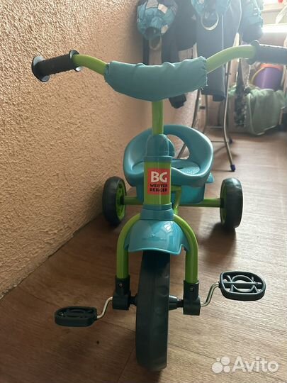 Детский трехколесный велосипед новый