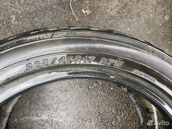 Yokohama C.Drive 2 AC02 235/45 R17 97W