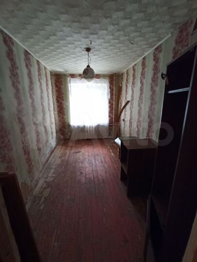 Комната 13 м² в 5-к., 2/5 эт.