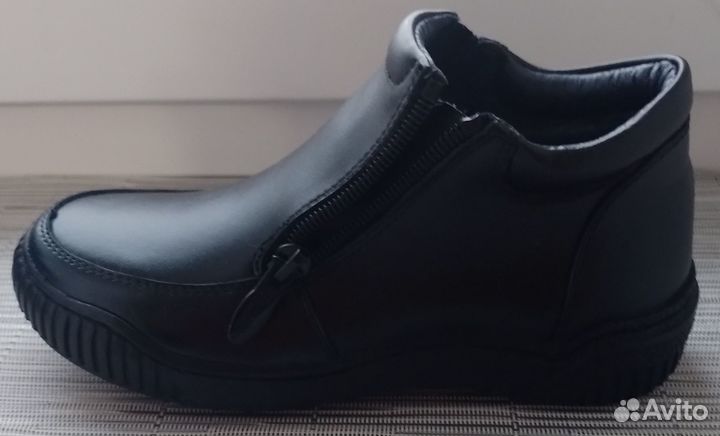 Продам ботинки Антилопа 30 р