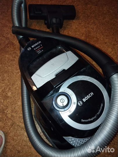 Пылесос Bosch без мешка для, сбора пыли