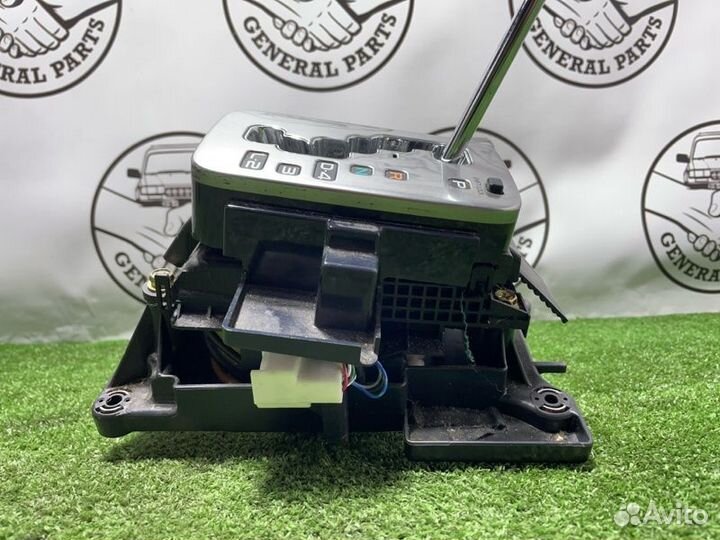 Селектор АКПП Toyota Land Cruiser UZJ100 2UZ 2004