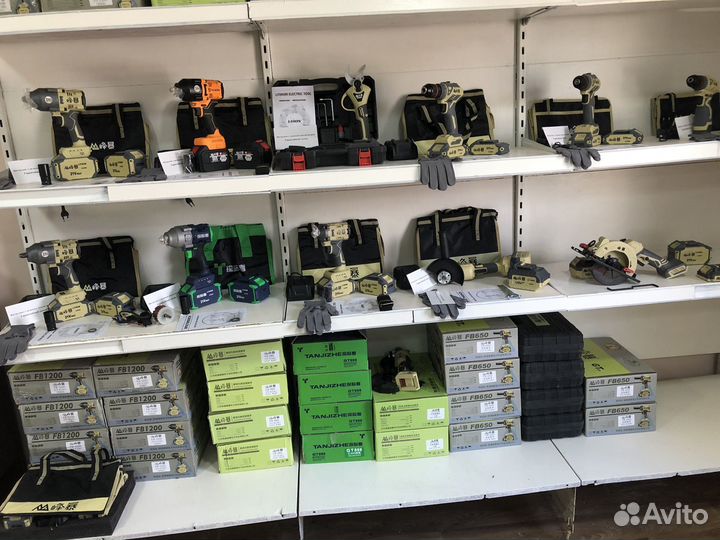 Гайковерт Аккумуляторный мошный 980 Nm