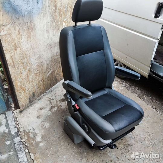 Сиденья салона Фольксваген Т5 Каравелла