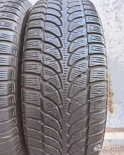 Bridgestone Blizzak LM-80 215/65 R16 98H