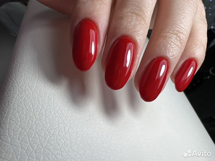 Маникюр с покрытием гель-лаком