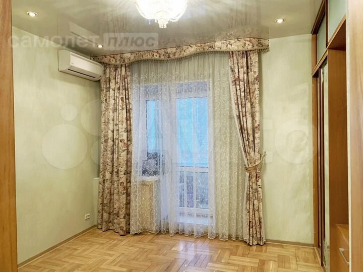 3-к. квартира, 83,4 м², 2/4 эт.