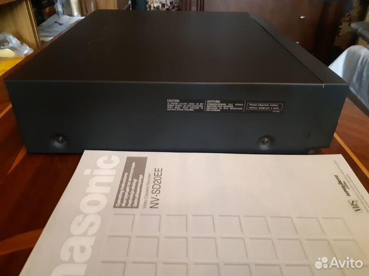 Видеомагнитофон Panasonic NV-SD20EE