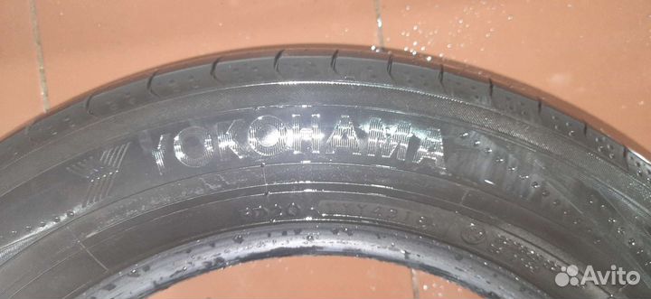 Yokohama Advan Sport V105 205/60 R16