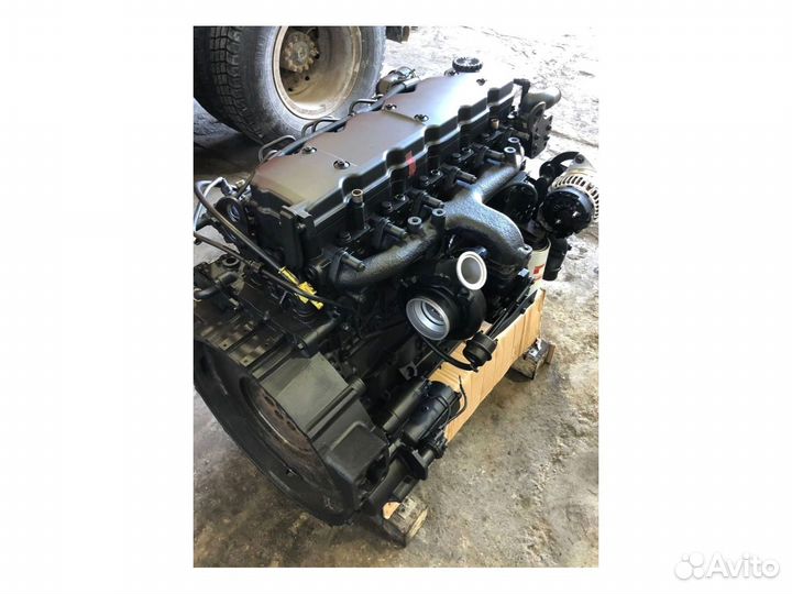 Двигатель Cummins 6isbe