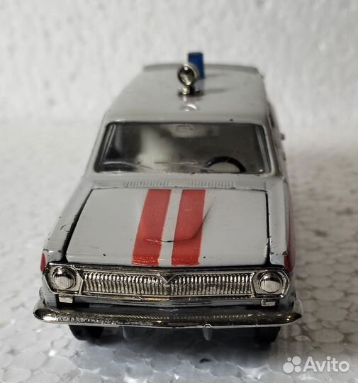 Модель СССР Волга 2402 Скорая помощь