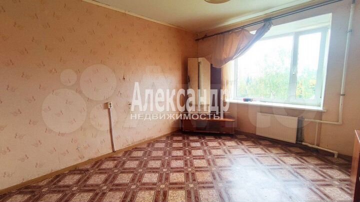 Комната 13 м² в > 9-к., 4/5 эт.