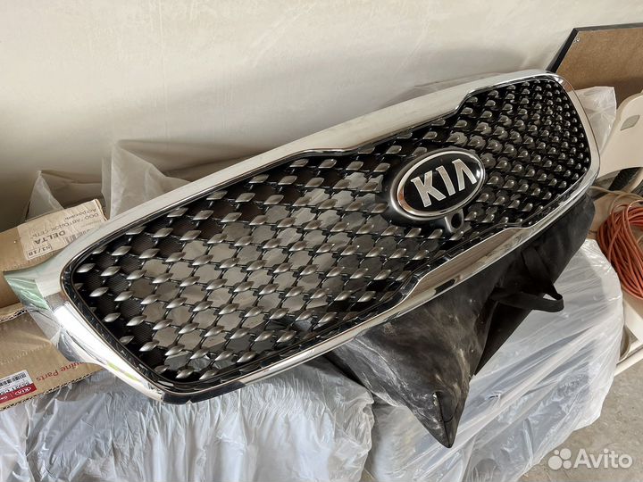 Решетка радиатора KIA sorento prime
