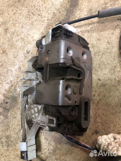 Замок сдвижной двери vag crafter