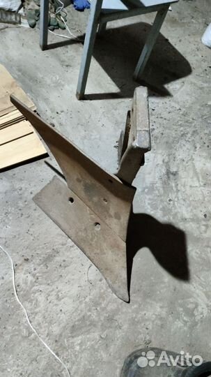 Конный плуг