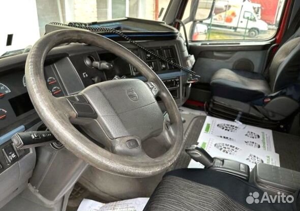 В разборке грузовик Volvo,FH 2001-2005