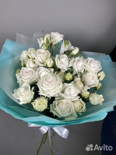 Букет из кустовых роз