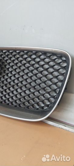 Решетка радиатора Jaguar F-Pace X761