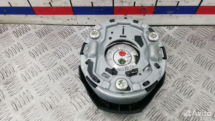 Подушка безопасности водителя audi Q7