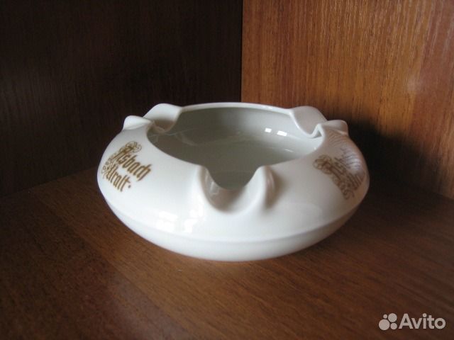 Немецкая фарфоровая пепельница