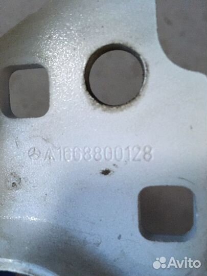 Петля капота правая Mercedes GLS 166 X166