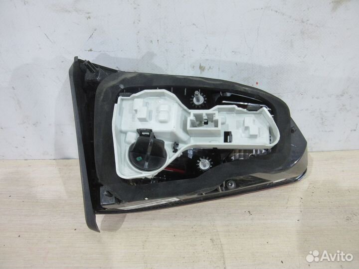 Фонарь задний правый VW Golf VII после 2012