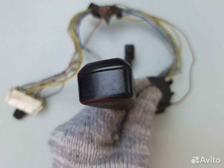 Переключатель поворотов подрулевой BMW e34