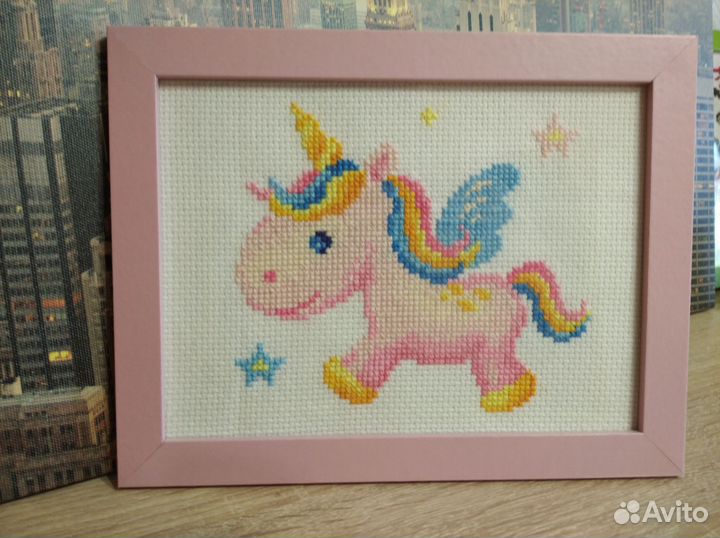Готовая вышивка крестом в раме