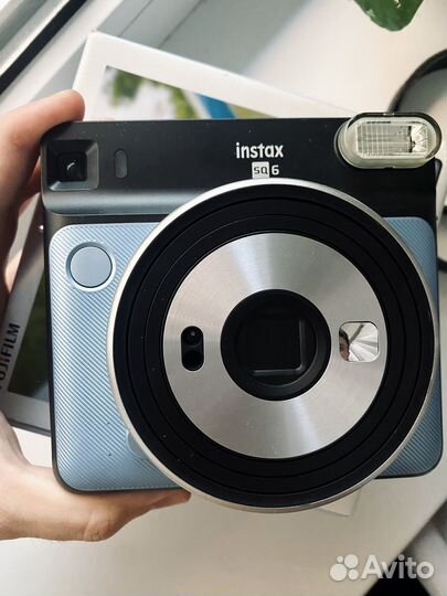 Красивый Fujifilm Instax square sq 6