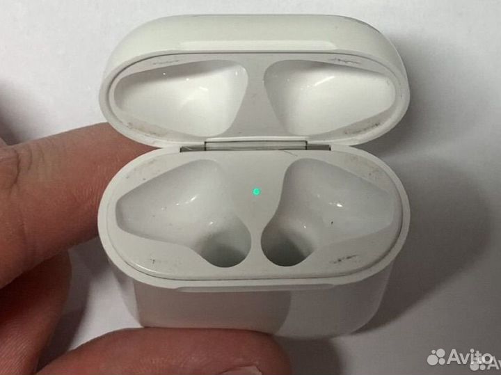 AirPods (2nd generation)