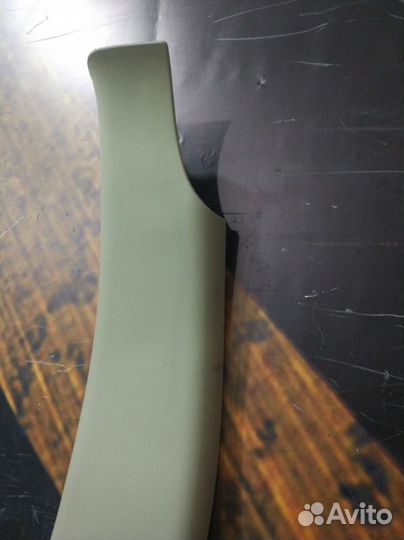 Обшивка салона правая Cadillac Escalade LQ9 2002