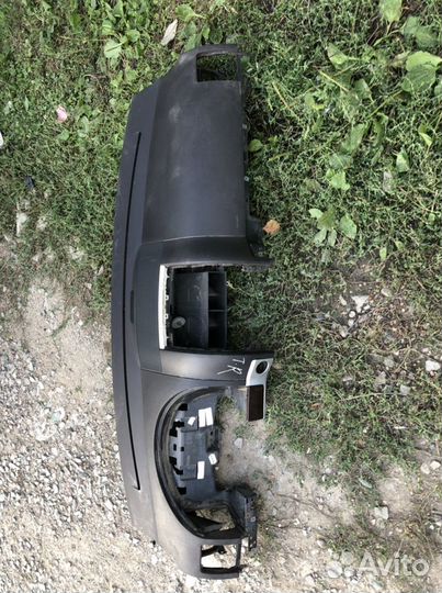 Торпедо панель фольксваген туарег