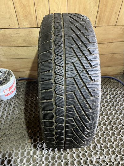 Continental ContiCrossContact Viking 235/60 R18