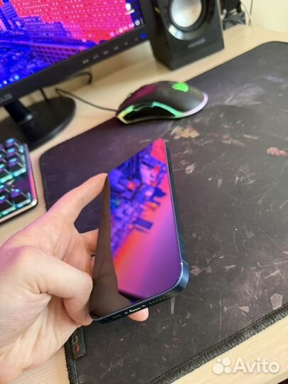 iPhone 12, 64 ГБ
