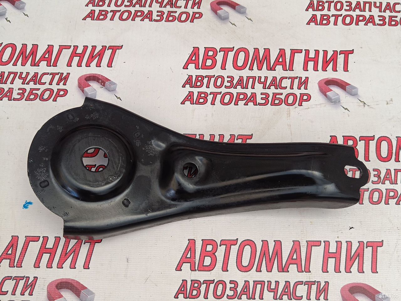 Кронштейн подрамника задний Тойота Рав 4 ха50