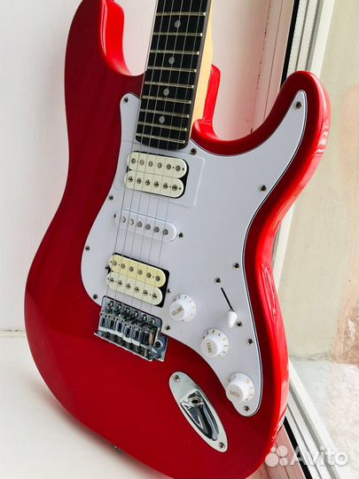 Продам электрогитару