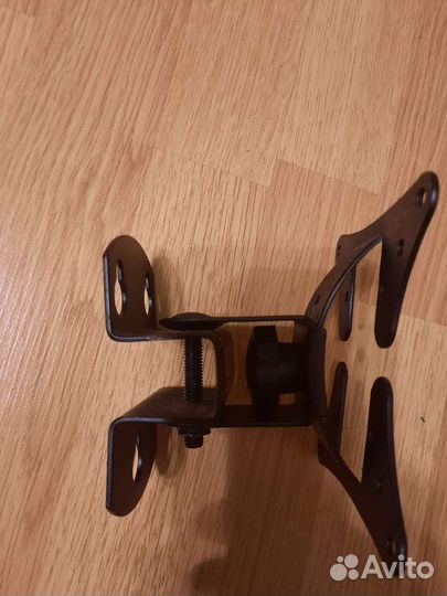 Крепление на стену для телевизора