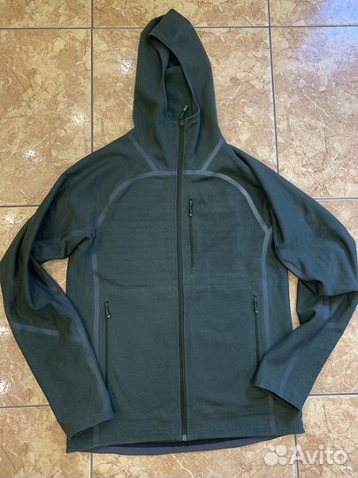 Куртка The North Face Summit Series L2