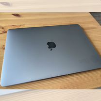 Apple MacBook Pro 13 / i7/ 16gb/ 256gb