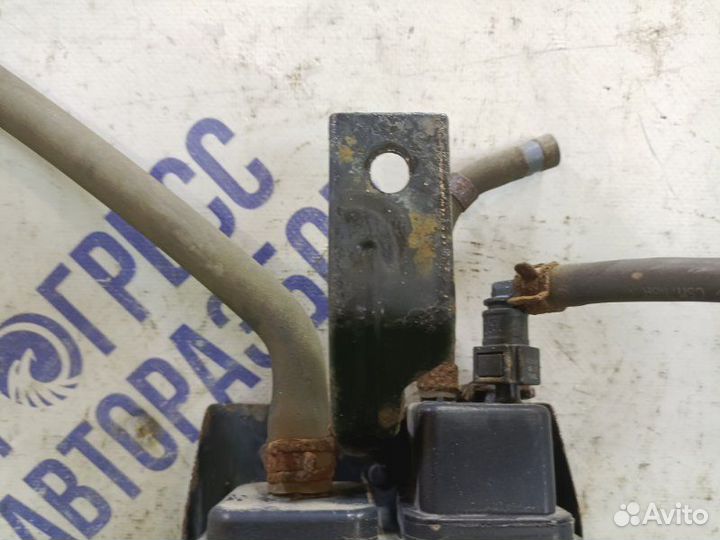 Абсорбер Kia Optima седан 2.0 G4KD 2012