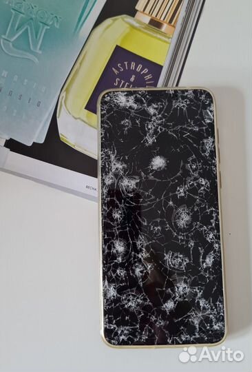 Телефон Xiaomi Redmi 5 Plus