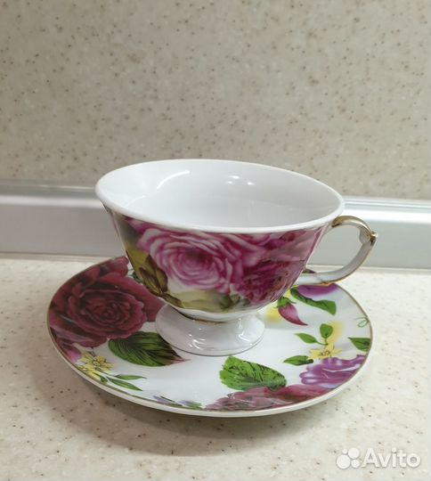 Кружки, чайники, кувшины, сервизы