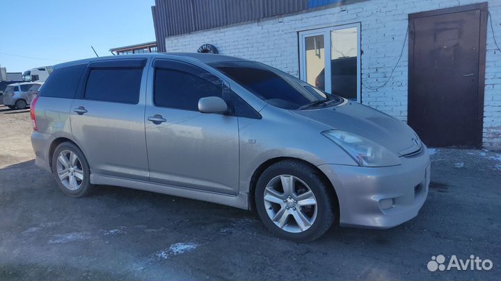 Toyota Wish 1.8 AT, 2006, 152 000 км