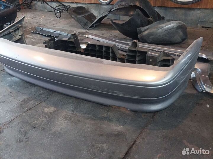 Передний бампер