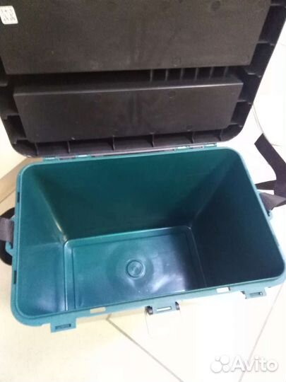 Рыболовный ящик