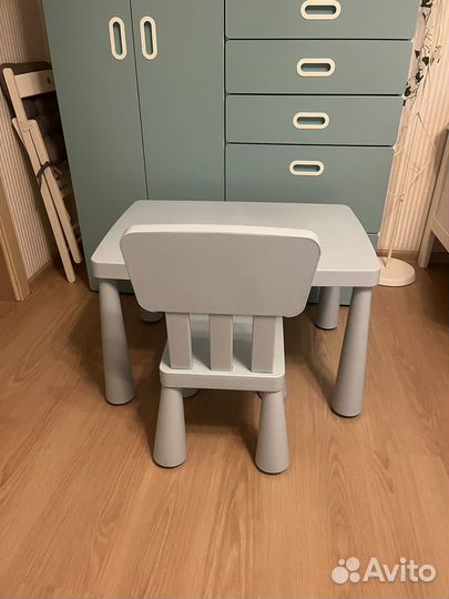 Детский стол и стул IKEA