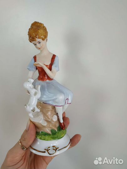 Статуэтка фарфор германия