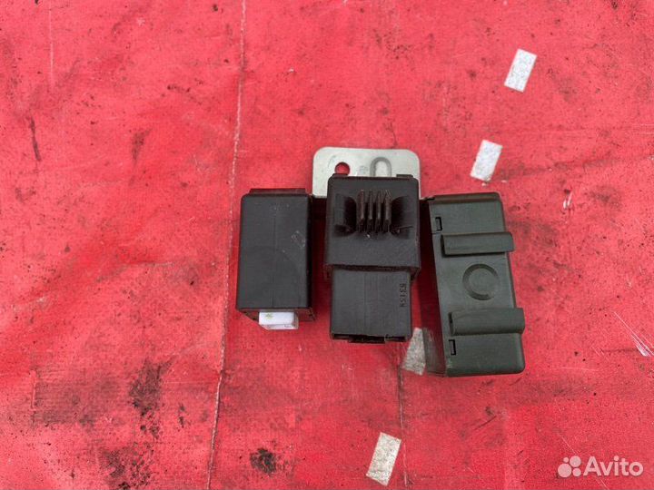 Реле дворников Nissan Ad vfny10 GA15DE 1995